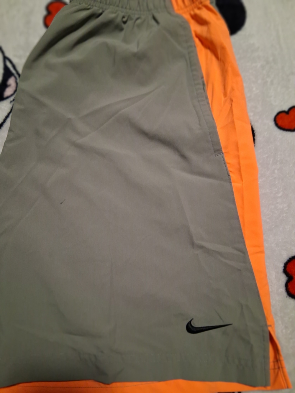 Nike Men’s Two-Tone Gray & Orange Athletic Shorts